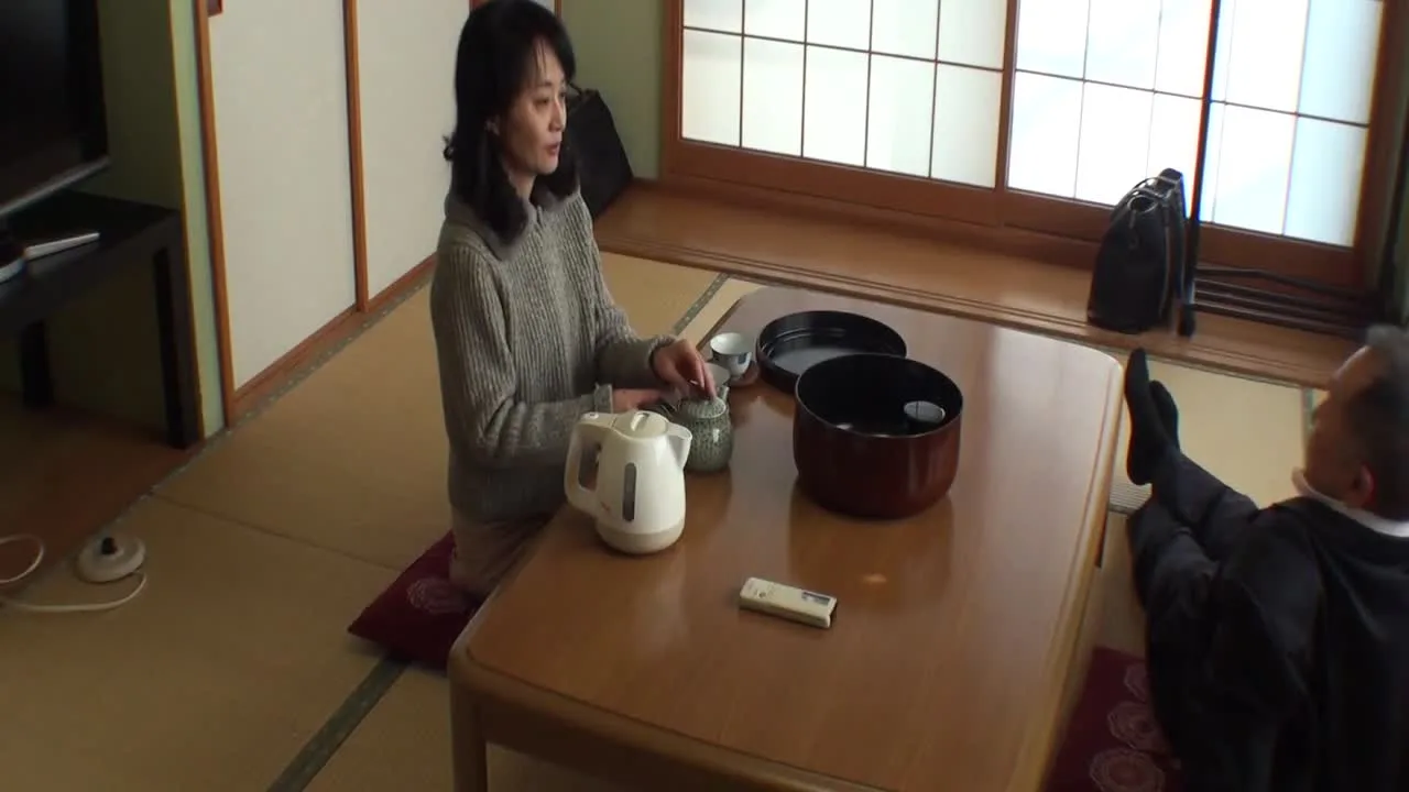 【人妻】たるんだ体の熟妻さんの不倫現場を撮影しました。 欲求不満の熟れたおまんこ - FC2 Video - 370437