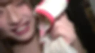 【超秘蔵初公開!!】門外不出の美容院受付嬢♥甘く可愛い声で愛嬌たっぷりスレンダーボディに何度も中出し - FC2 Video - 377477