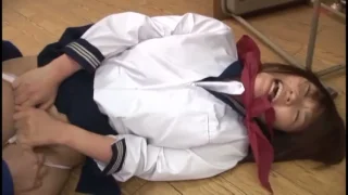 【ホットエンターテイメント】生意気女子○生を快楽制裁 #004 - FC2 Video - 379993