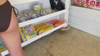 ビーチでギャルのビキニを視姦 - FC2 Video - 388621