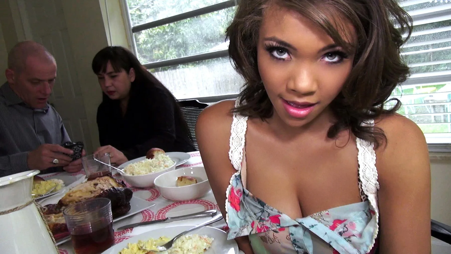 Bad Girl Makes Porn at Folks' Home - Latina Sex Tapes - 14524