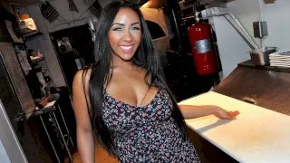 Latina Waitress's Kitchen Blowjob - Latina Sex Tapes - 14658