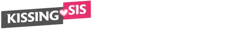 kissing-sis