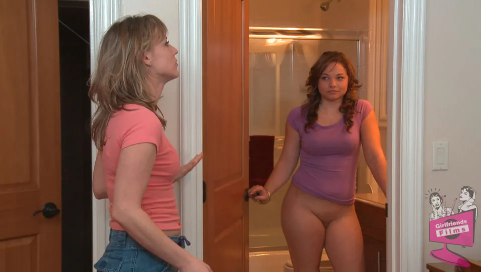 Web Exclusive, Scene 327 Leenah Rae Lone Star Angel - Girlfriends Films - 18826