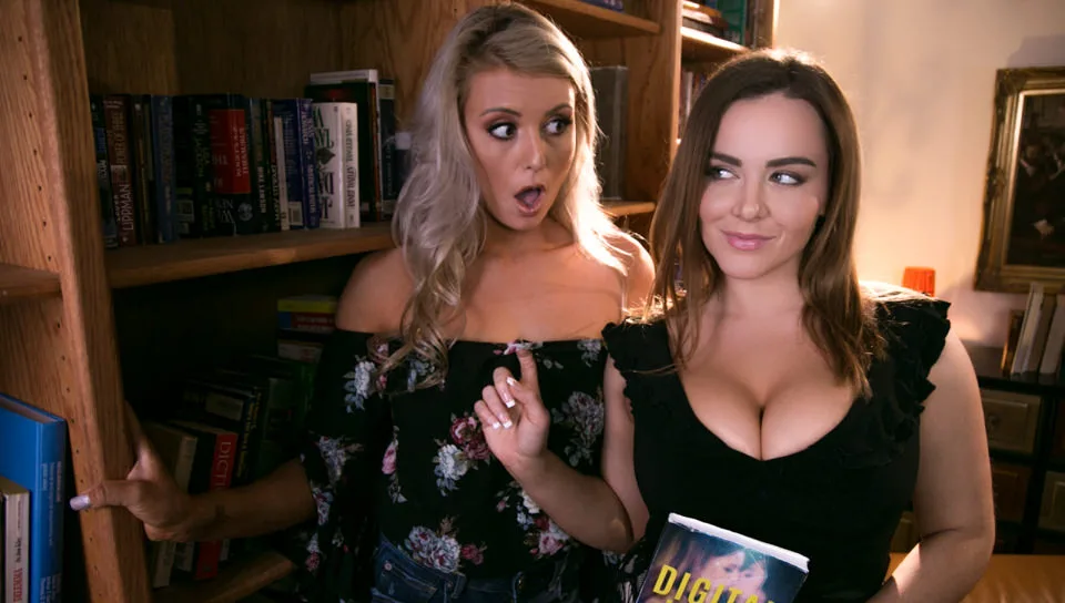 The Book Nook - Girlsway - 38065