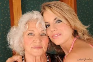 Eighteen-year-old pussy - Girlsway - 50870