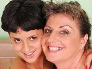 Not a Poser! - Girlsway - 51232