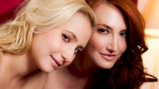 Webcam Cuties - When Girls Play - 53052