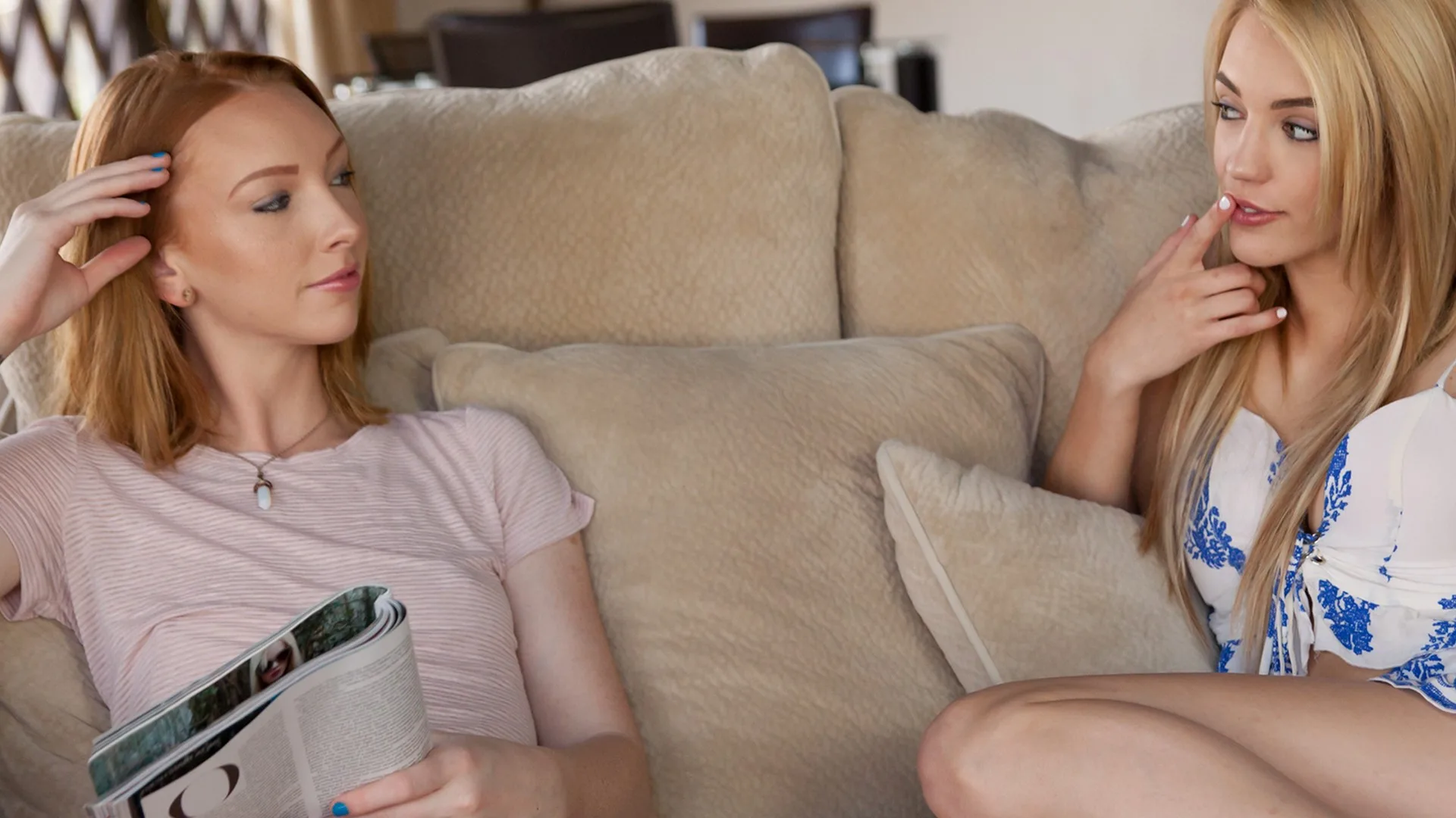 I'll Show You A Thing Or Two - When Girls Play - 53135