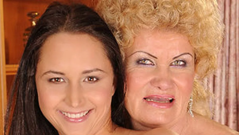 Effie the schoolmaster, Scene #01 - Girlsway - 63080