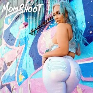 momshoot