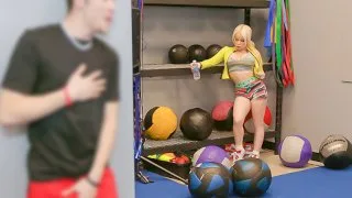 Cumplimentary MILF Massage - MilfBody - 43740