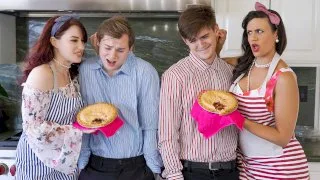 Stepmommy Pies - Mom Swap - 49415