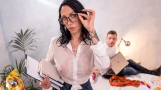 Sexy huge tits MILF in wet shirt - Mom XXX - 53116