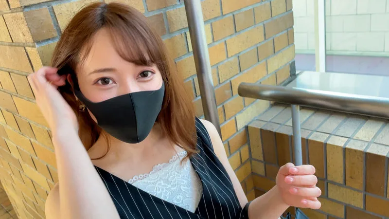 [HMDN-461] (A True 8/10!) This 26-Year-Old Newlywed Used To Be A Local Idol, But The Moment You French Kiss Her She Transforms Into A Total Slut! She'll Ride Your Cock Cowgirl With Her Huge Booty, Then Bask In The Pleasure Of A Cheating Creampie In This Leaked Video - R18 - 1036016