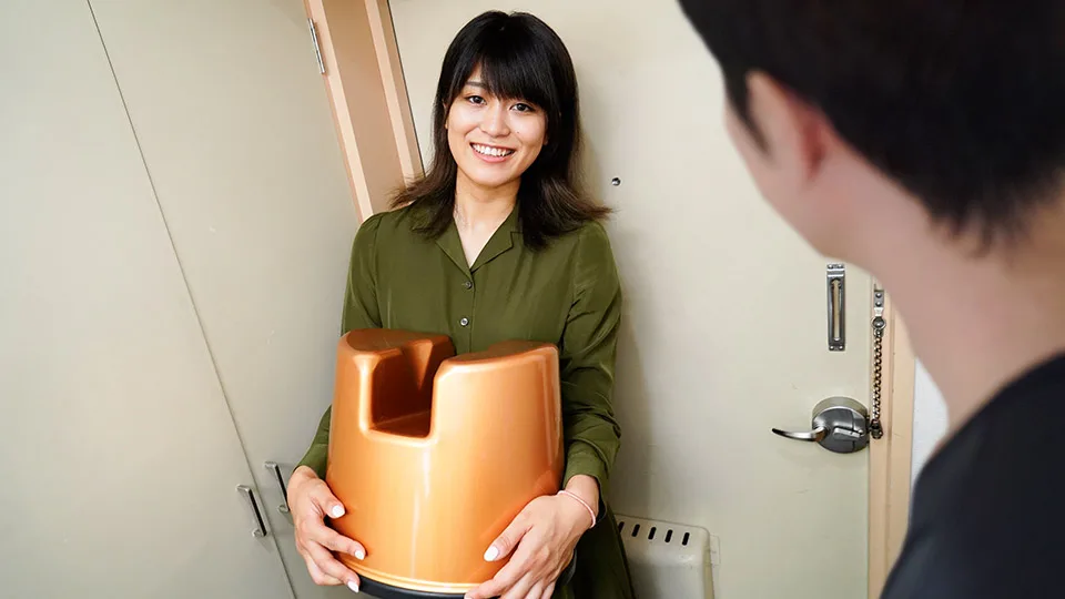 [041323-829] The Freaky Girl Brings Freaky Toy Chair! - PACOPACOMAMA - 1039851