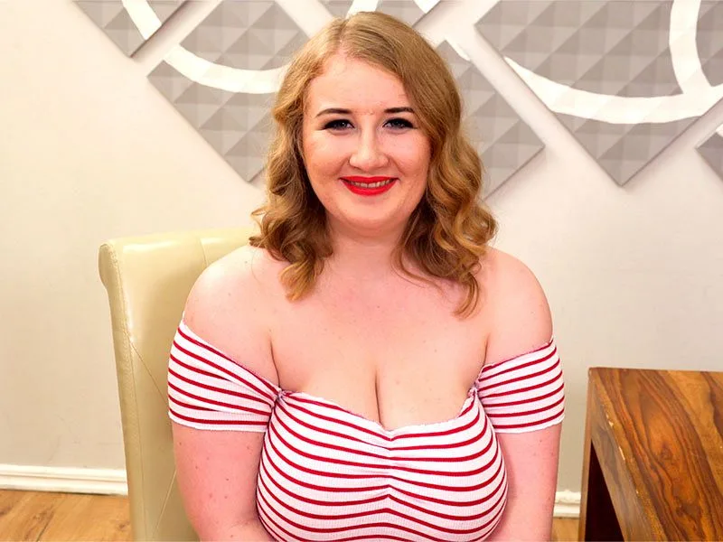 Tit Chat With Tessa Orlov - XL Girls - 24084