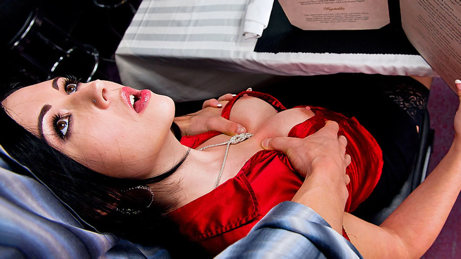 Exhibitionist Boobies - Baby Got Boobs - 16443