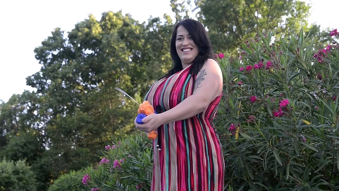 Floating Gazongas: Two British Bombshells With Big Tits In The Pool - BustyWorld - 29010