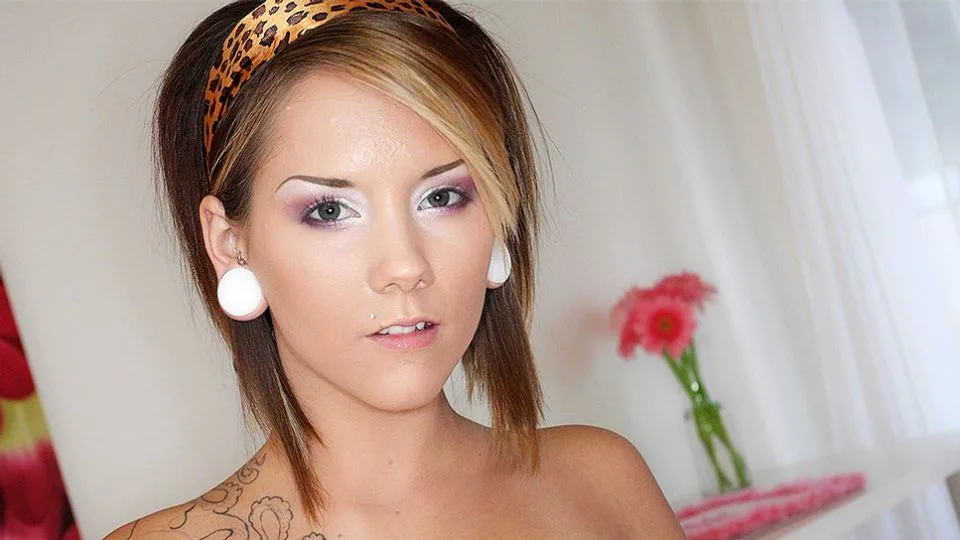 Ashton Pierce, Scene #01 - Only Teen Blowjobs - 11804