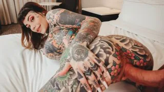 Tiger Lilly Is An Inked Hottie Who Loves Facials - First Class POV - 6479