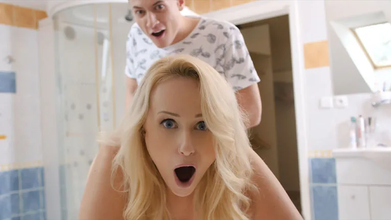 Frisky at the Winter House - TeamSkeet X YoungBusty - 42392