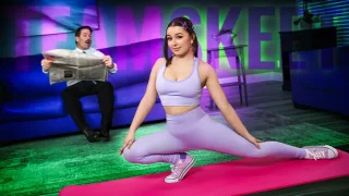 My Favorite Athlete’s Leaky Hole - Teen Pies - 400499