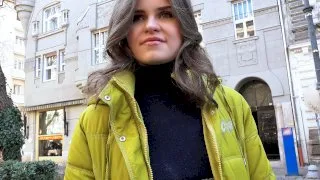 Russian Cutie Flashes for Cash - Public Pickups - 12329