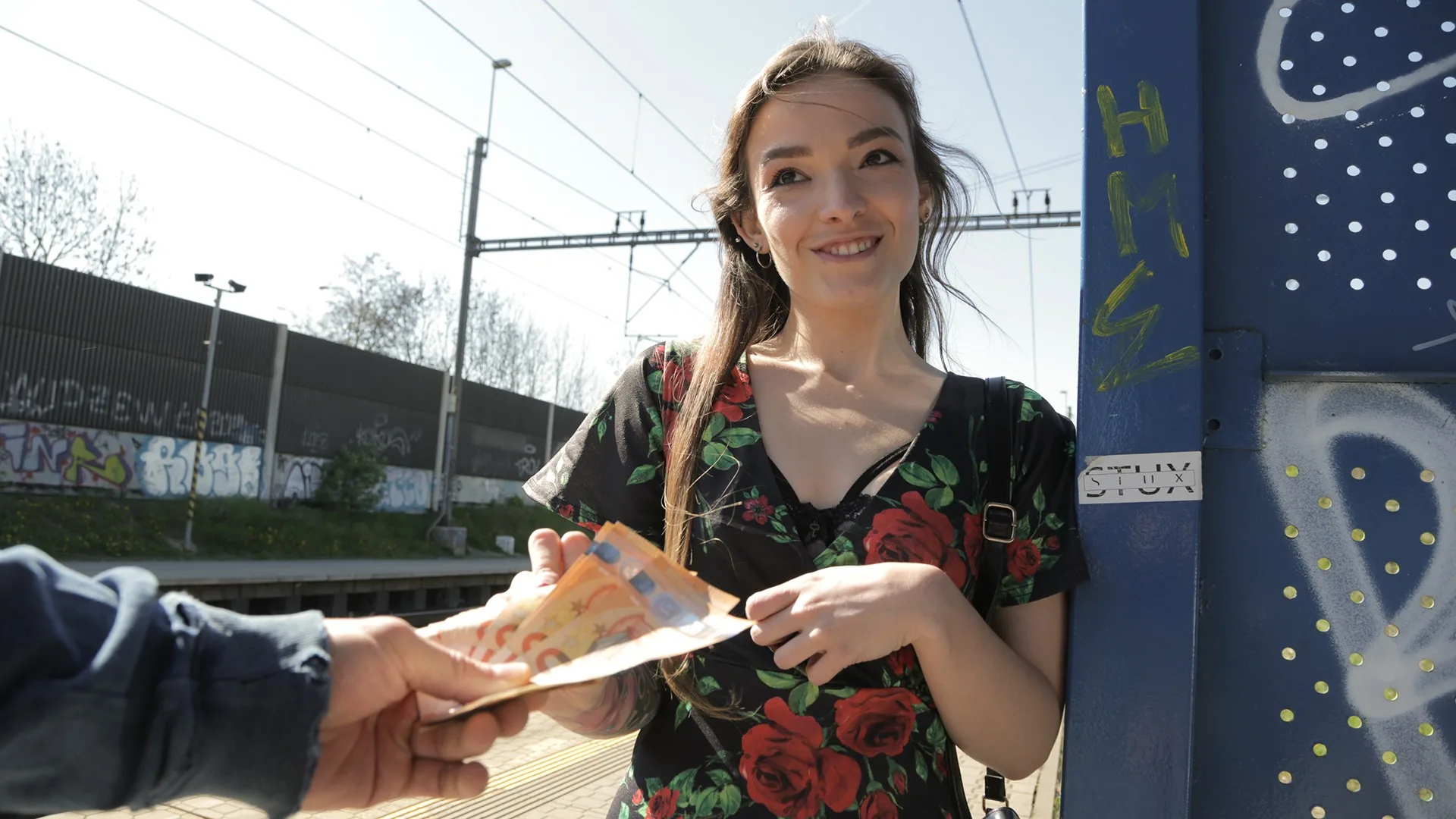 Tattooed minx cums on cock outdoors - Public Agent - 15069