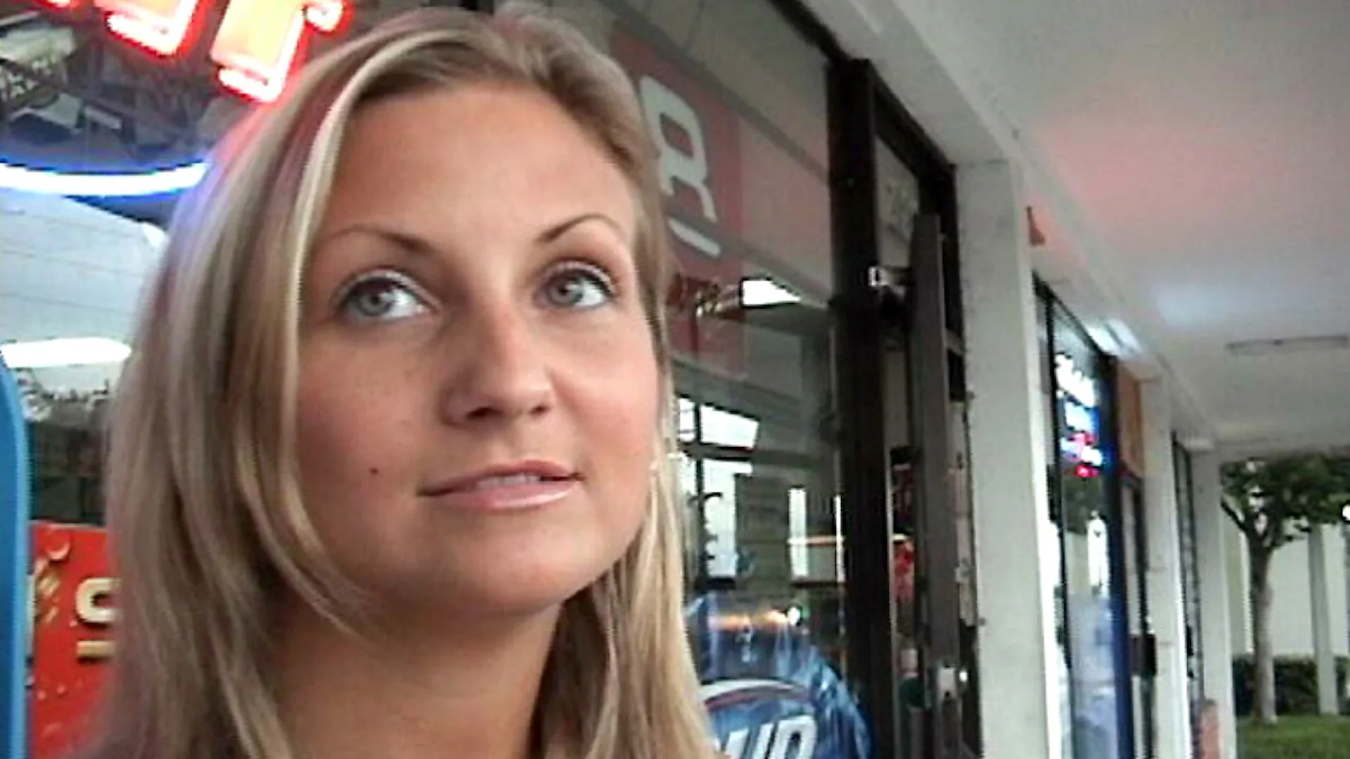 Eyes Gooed Shut - Street Blowjobs - 15469