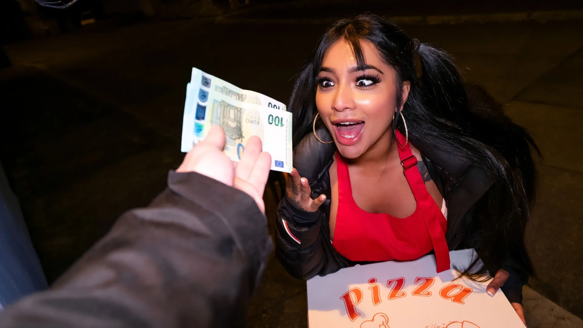 My Rizz Gets Her Wet - Public Agent - 17588