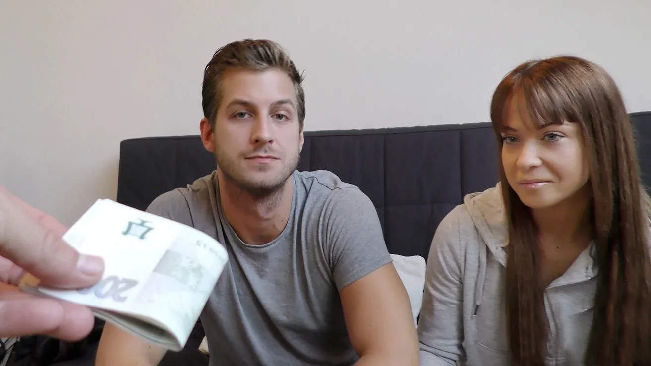 Sexy beauty in knee socks under my control - HUNT 4K - 17804