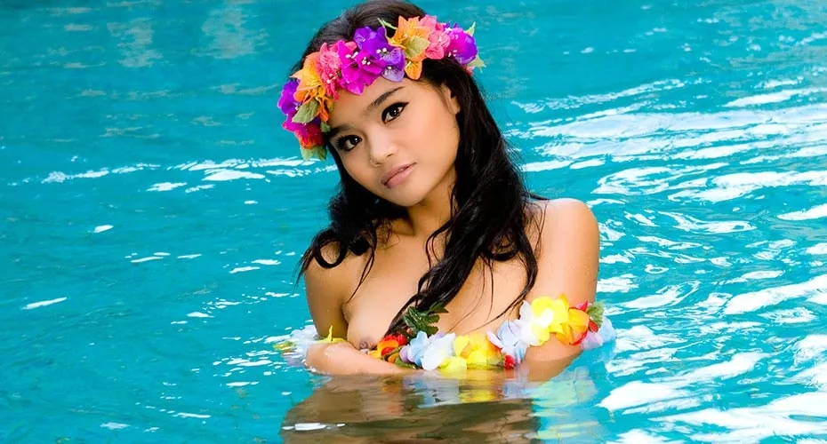 Panni Backyard Pool - Thai Girls Wild - 35100