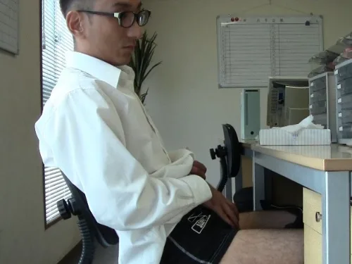 [4101-111] Down To work masturbation too! Excitement to sneak in office unbearable - HeyDouga - 2049