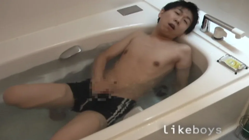 [4237-121] EXTRA! Selfie Video Jerk Off - Keisuke Vol. 1 - HeyDouga - 4262