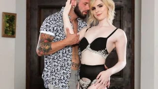 Transsexual Girlfriend Experience #09: Ella Hollywood - Transfixed - 10275