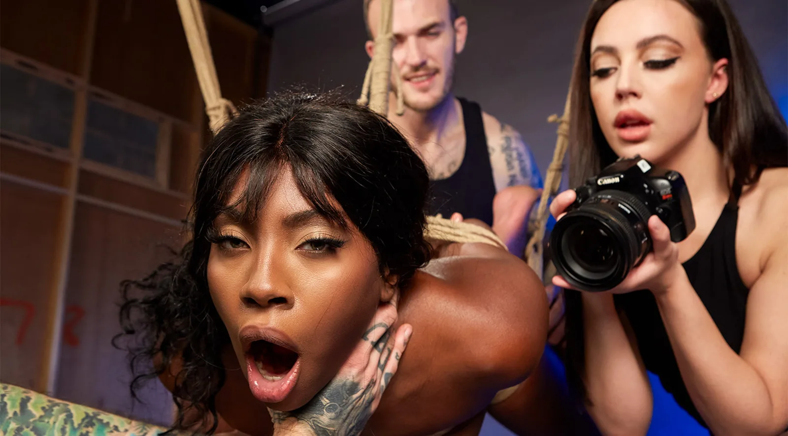 [2022-01-11] A Frame of Mind - KinkVR - 45872