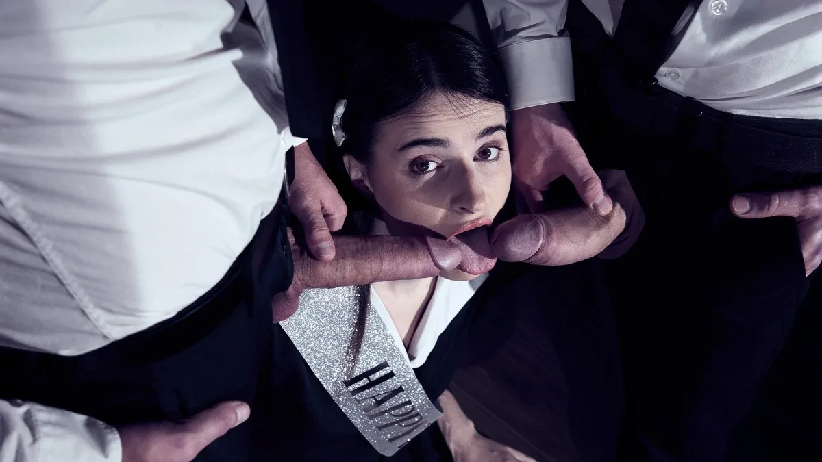 Your Gift Is In Her Panties - Dark Room VR - 53266