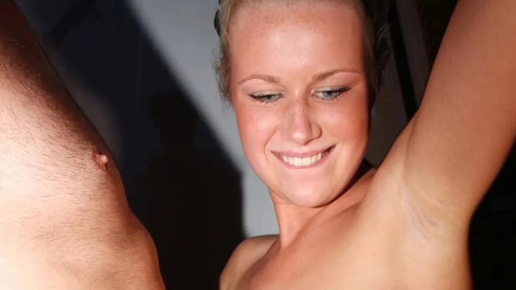 Bar Crawl Frolics #8 - Real Girls Gone Bad - 6426