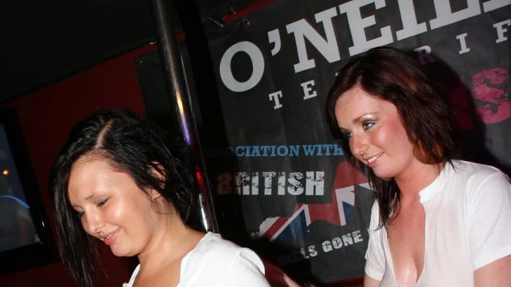 Wet T-Shirt Competition #32 - Real Girls Gone Bad - 6441