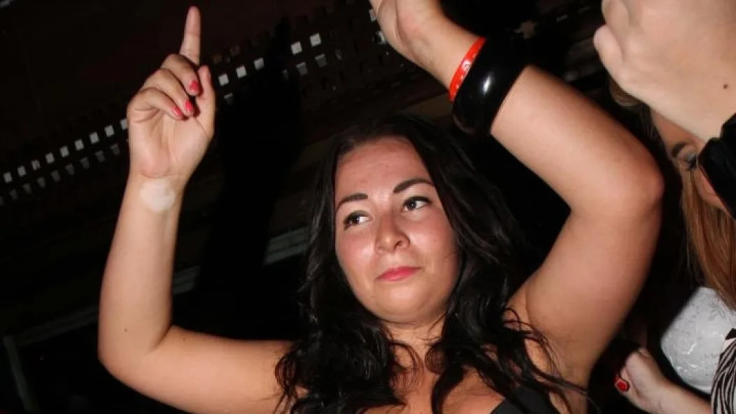 Bar Crawl Frolics #28 - Real Girls Gone Bad - 6507