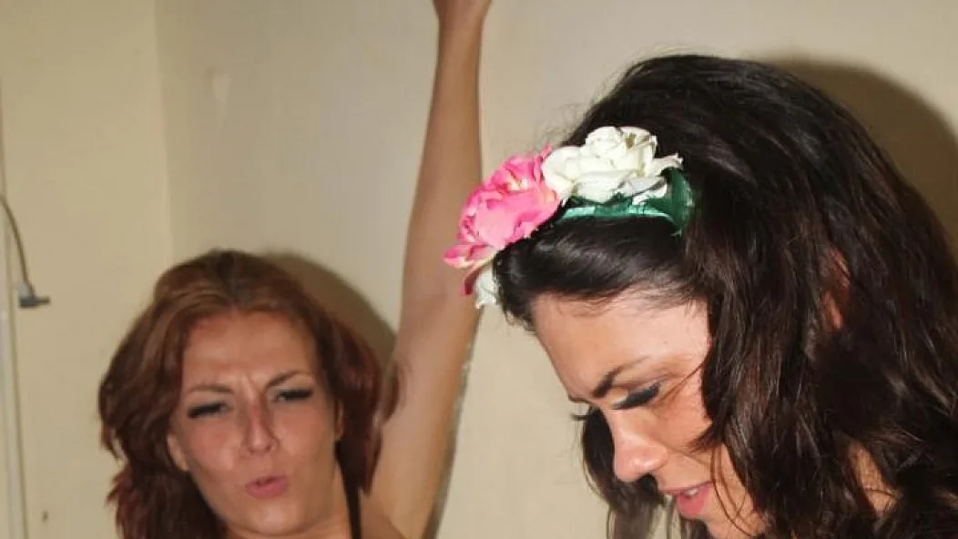 Backstage Banter #2 - Real Girls Gone Bad - 6687