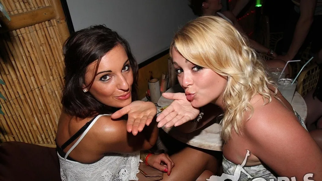 Bar Crawl Frolics #63 - Real Girls Gone Bad - 6804