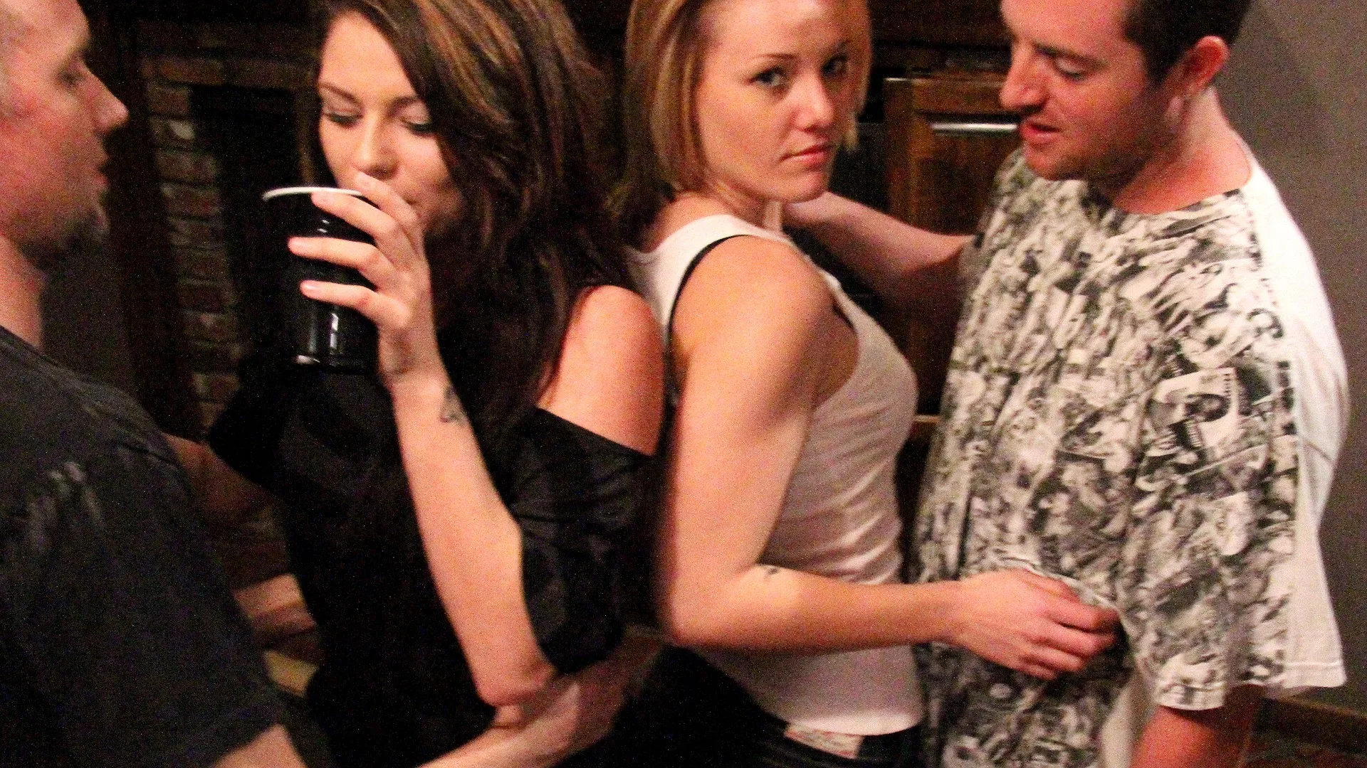 Jacuzzi Fest! - Real Slut Party - 10540