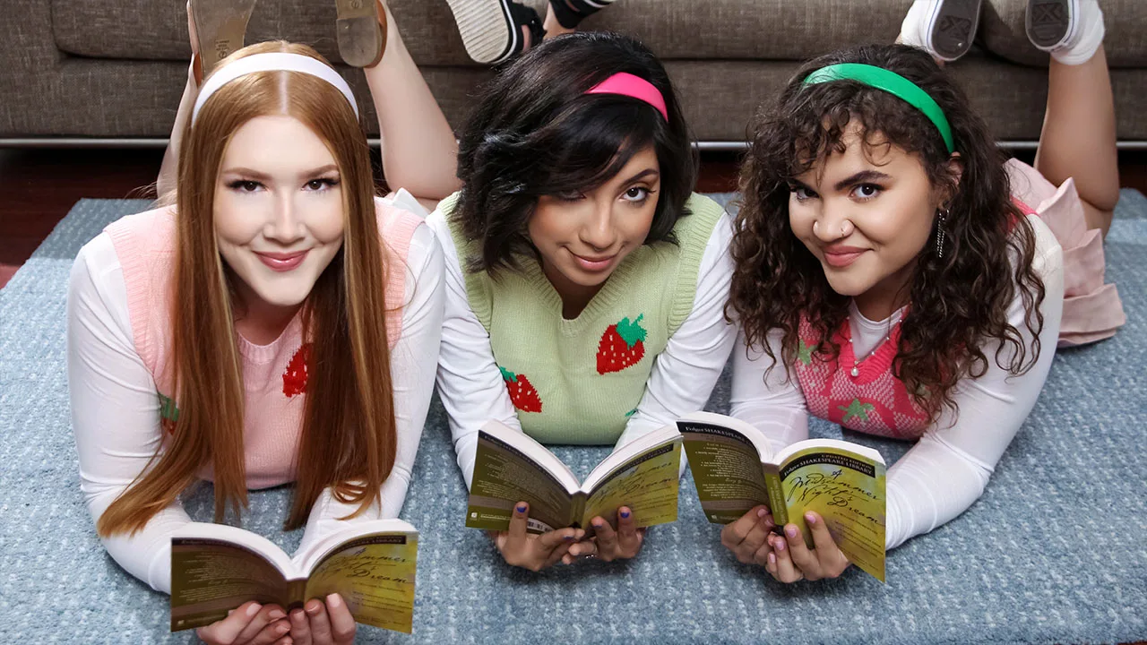 Words That Cum Alive - BFFs - 13195