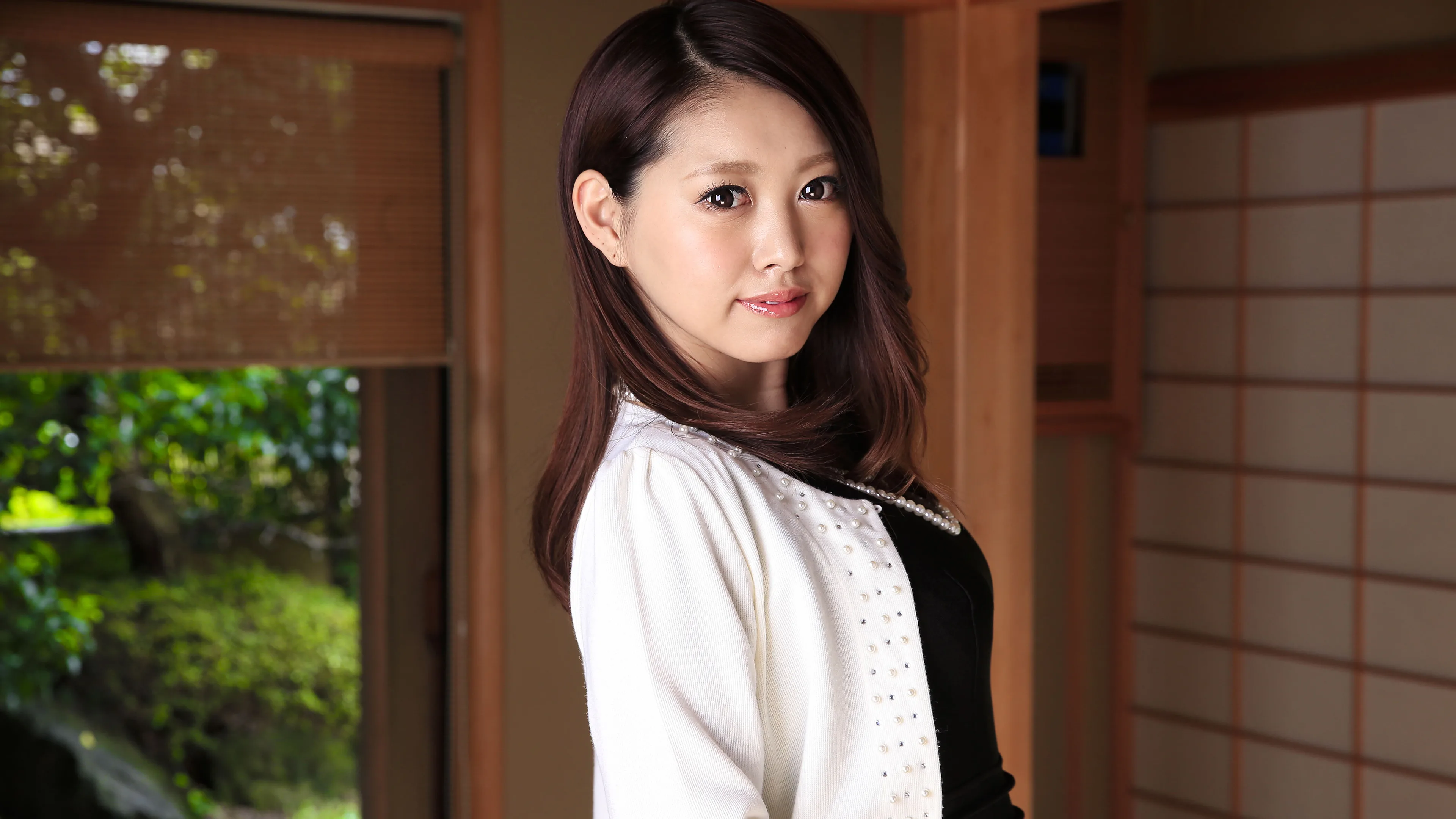 Tanned MILF's Impure Temple Visit - Erito - 876626