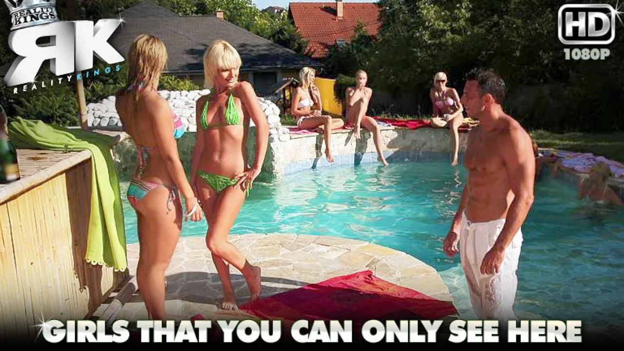 Taking Turns - Euro Sex Parties - 1087316