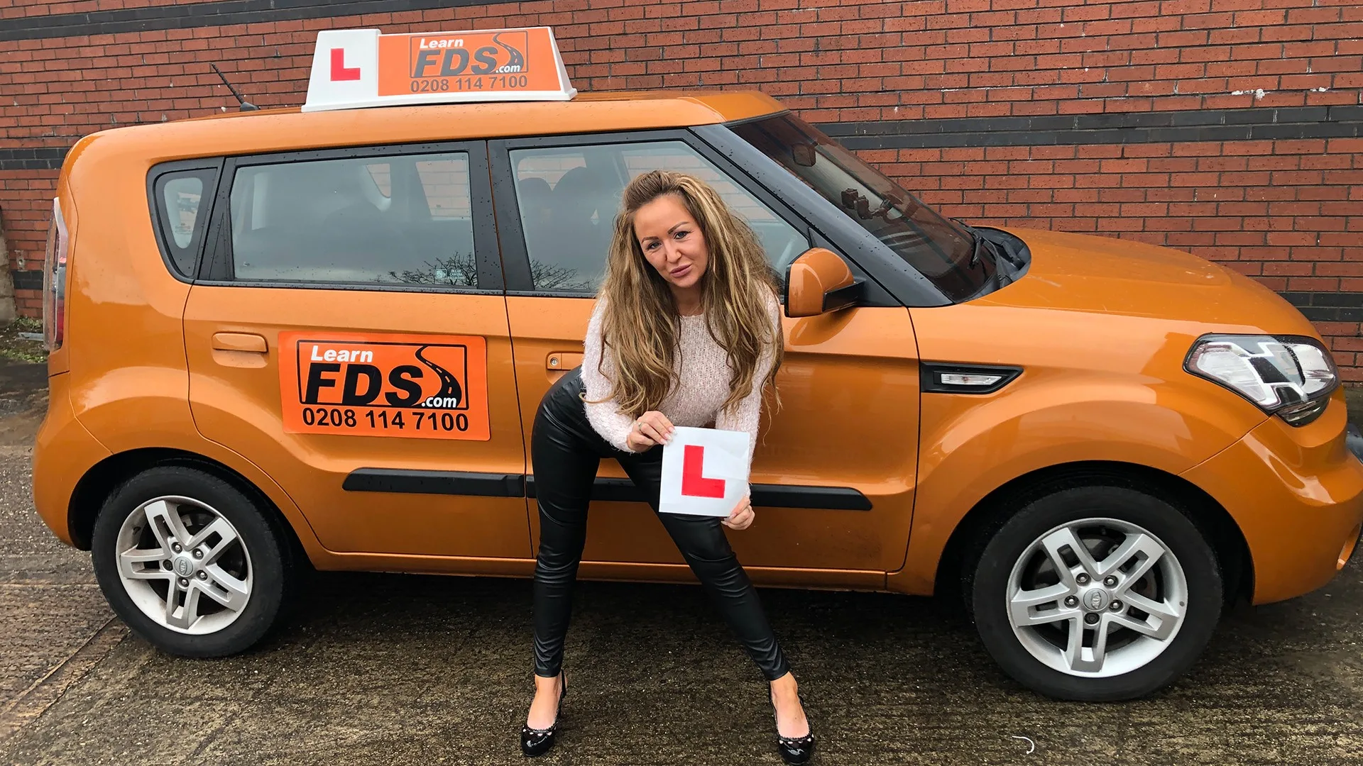 Rookie instructor fucks Classy MILF - Fake Driving School - 1088797