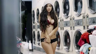 Latina Gets Facial In Laundromat - Pervs On Patrol - 1119893