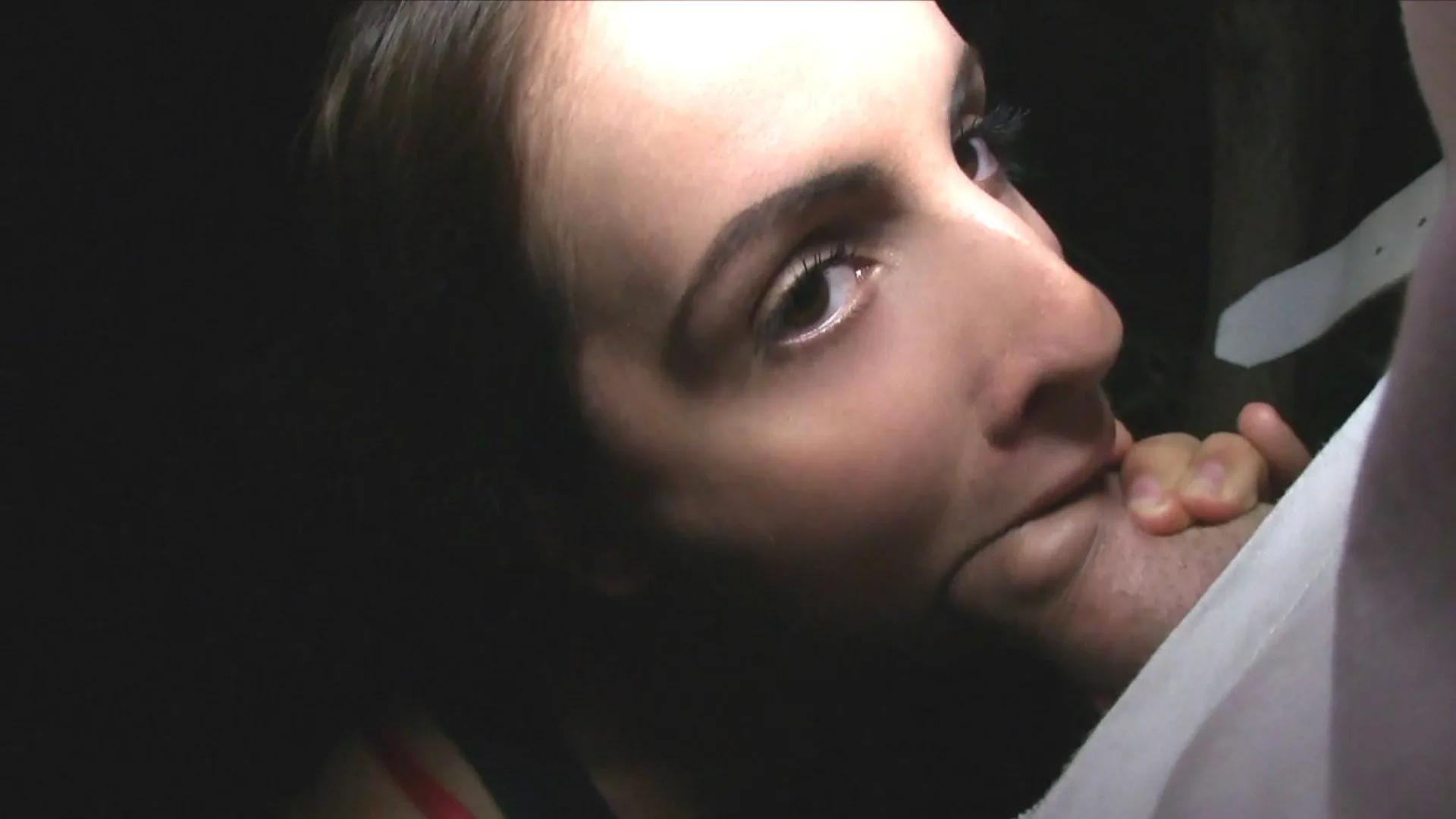 Convincing A Cute Babe To Guzzle On Some Hot Cum - Public Agent - 1123238